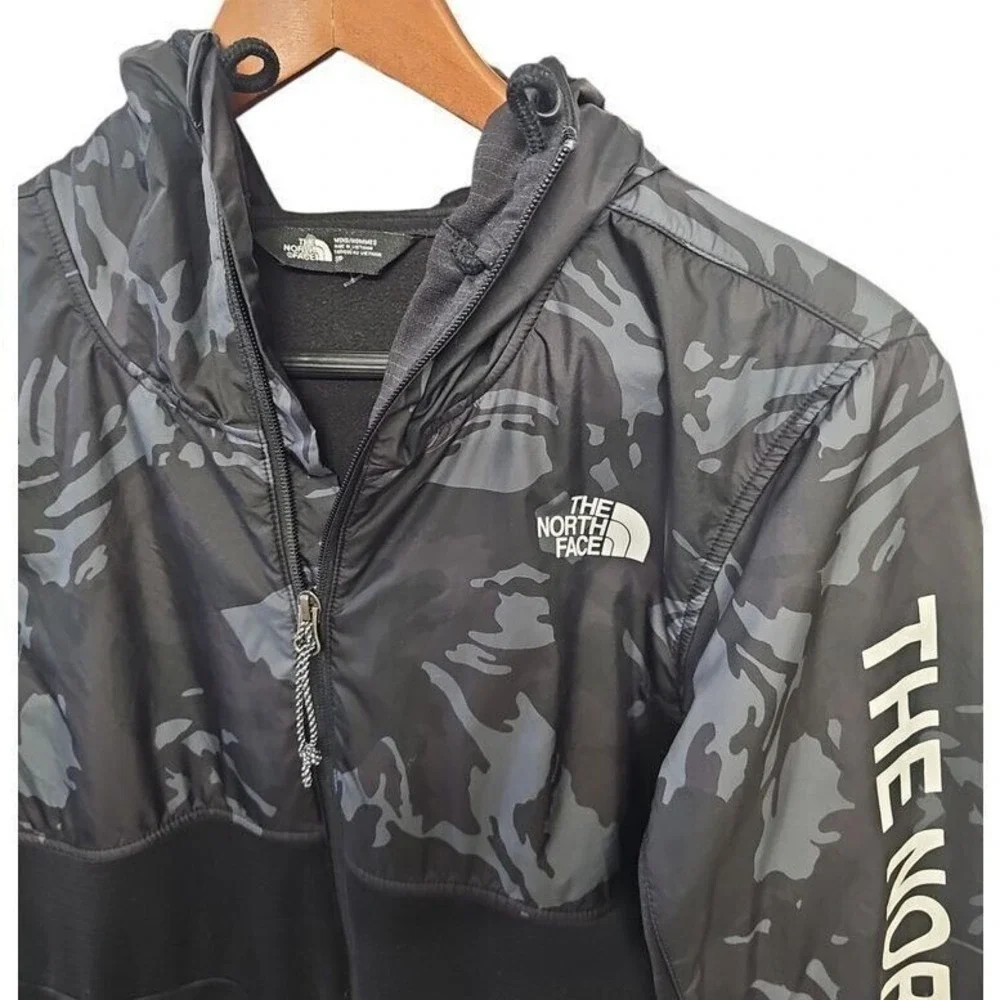 The North Face Men's Lightweight JacketBlack half Camo Men's‎ S